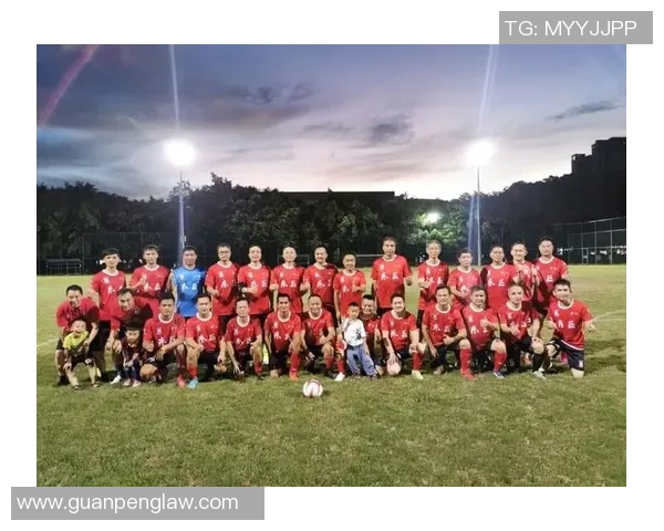 足球明星队伍名称大全 解析全球最具人气的足球星球队标与历史荣誉