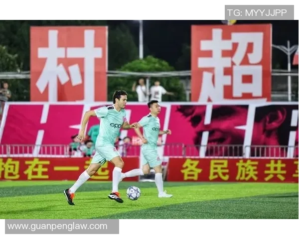 钟鑫足球球星的家乡背景及成长历程揭秘